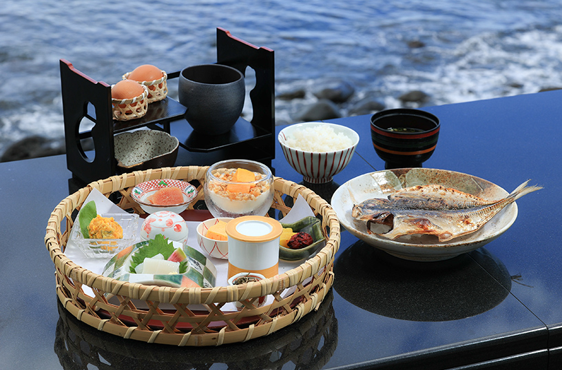 朝食のご案内