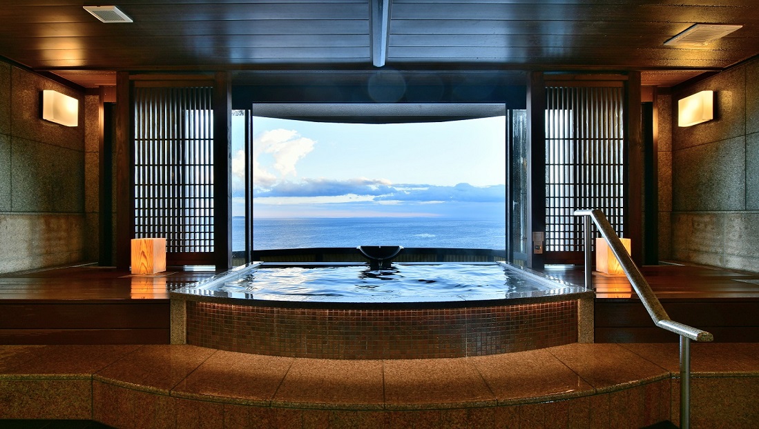 天空絶景貸切露天風呂「薫」